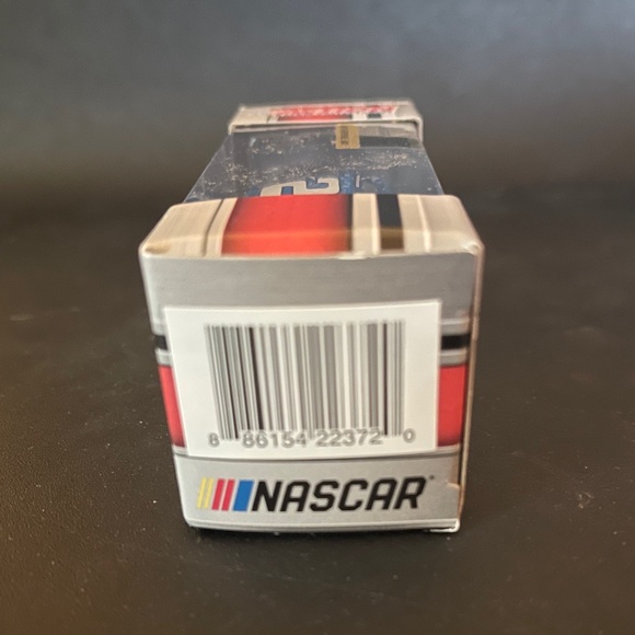 Brad Keselowski Action Racing 2021 #2 Keystone Light 1:64 Regular Paint Die-Cast - Picture 4 of 5